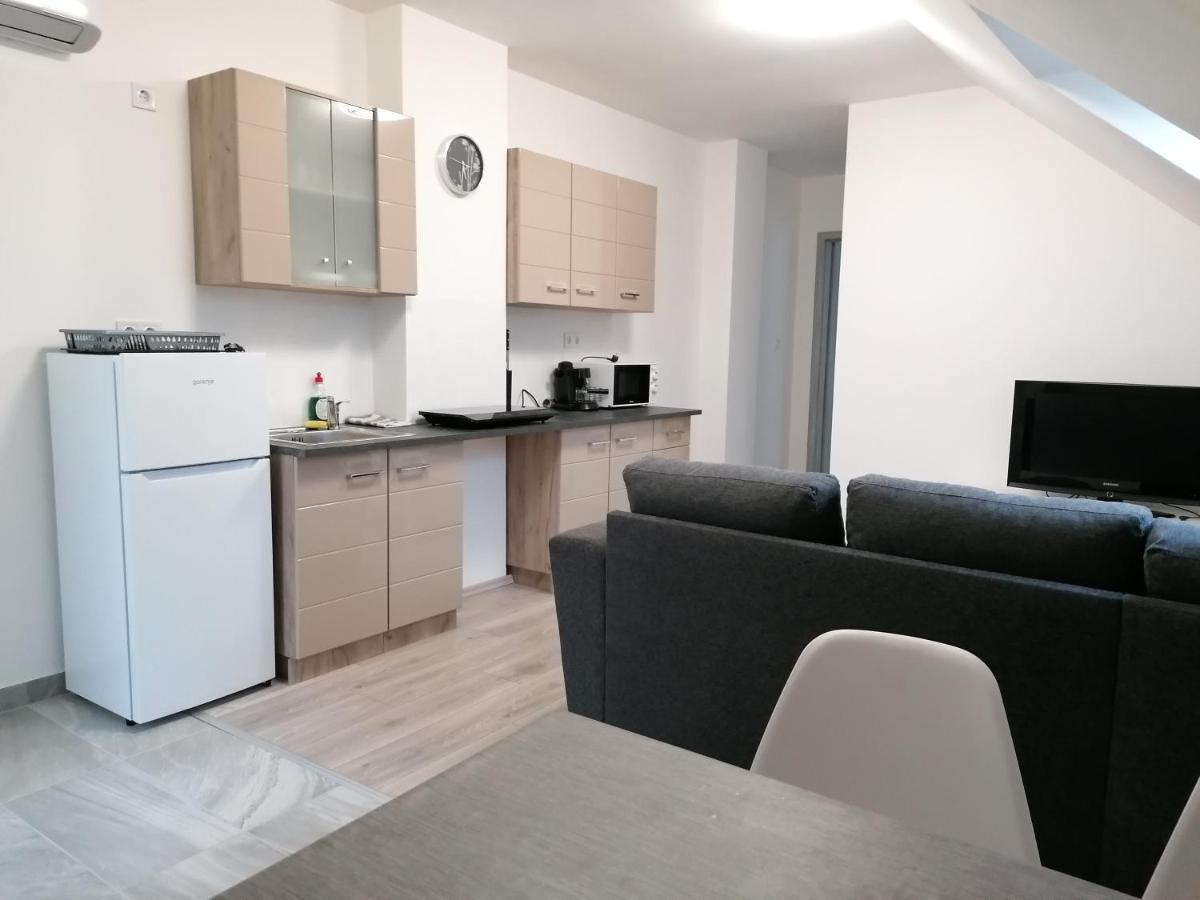 Mohacs Apartman Exteriör bild
